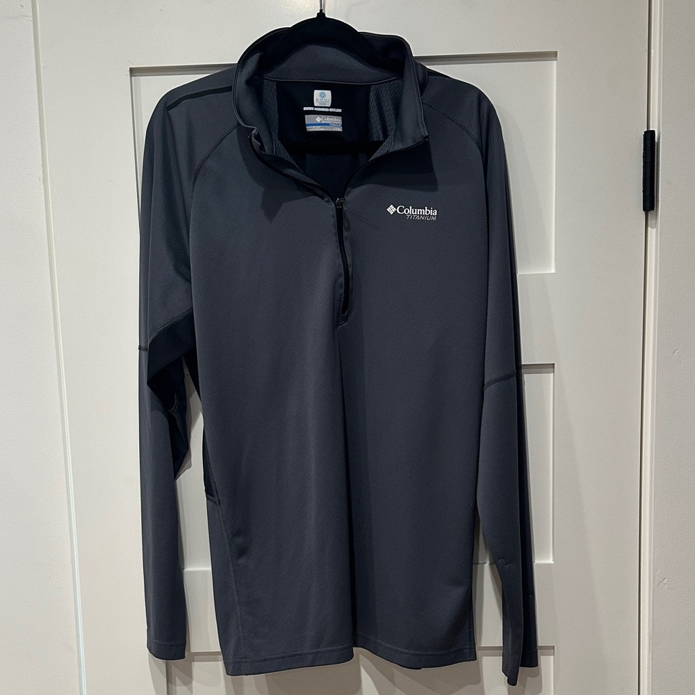 Columbia Titanium Omni-Freeze Light Weight Jacket - Dark Gray - Picture 1 of 4